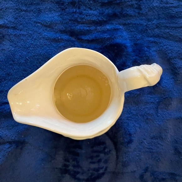 Ceramic Ivory Pitcher 1968 Ennis Raised Design‎ - Picture 5 of 7